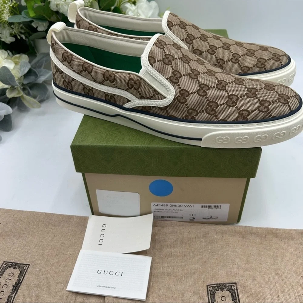 Men’s Gucci supreme GG canvas slip on sneakers size 11.5 made in Italy